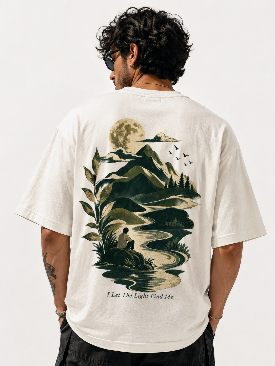 White oversized (Light find me)